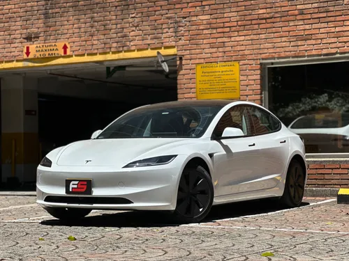 TESLA MODEL 3 RWD 2026
