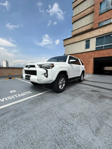 Toyota 4Runner SR5 2016 Automático Único Dueno 7 Pasajeros 4x4