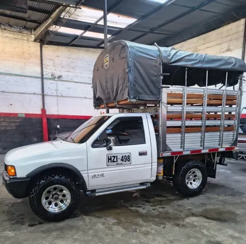 Chevrolet LUV