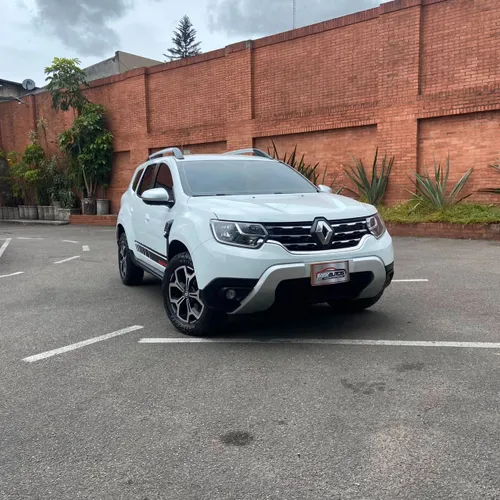 RENAULT DUSTER 2 ICONIC MT 1300CC T 4X4 modelo 2024