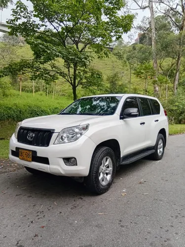 Toyota prado TX 2011 G 4.0 B2plus