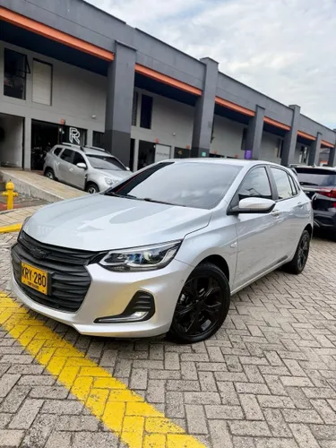 CHEVROLET ONIX TURBO AUTOMATICO 2022