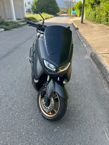 Yamaha Nmax conected 2025