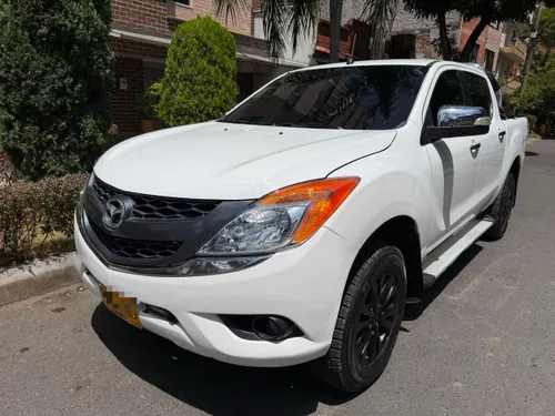 Mazda Bt50 3.2 4x4 Diesel Automática - 2016