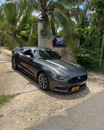 FORD MUSTANG GT 5.0