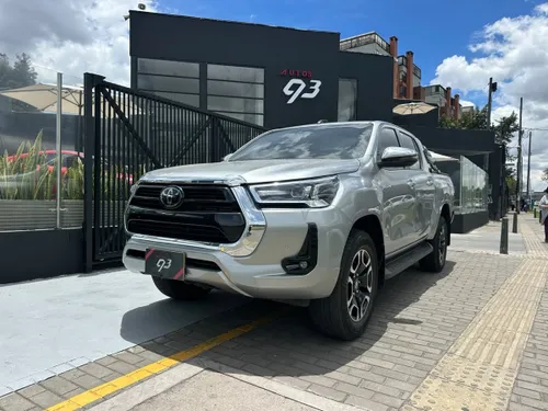 Toyota Hilux SRX 2024