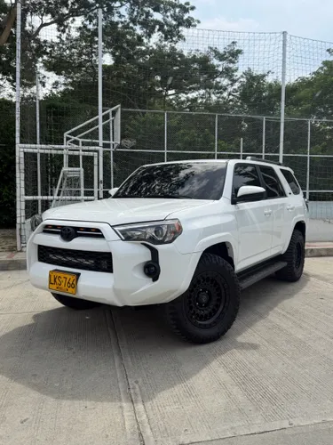 Toyota 4runner Sr5 modelo 2022