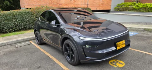 TESLA MODEL Y LONG RANGE DUAL MOTOR