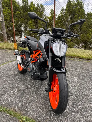 KTM DUKE 390