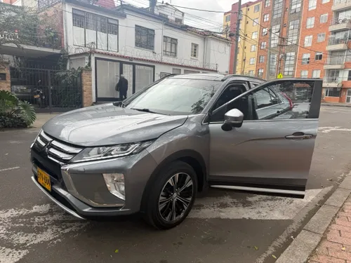 Mitsubishi Eclipse Cross 4x4. 2021