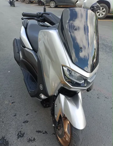 Yamaha N MAX MODELO 2025 TODO AL DÍA LISTA PARA TRASPASO