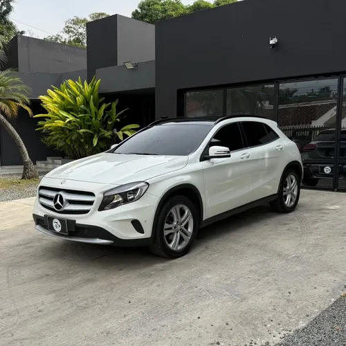 Mercedes Benz GLA 200 2017