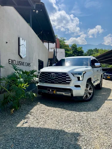 TOYOTA SEQUOIA CAPSTONE HYBRID