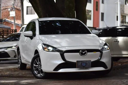 Mazda 2 Touring 2025