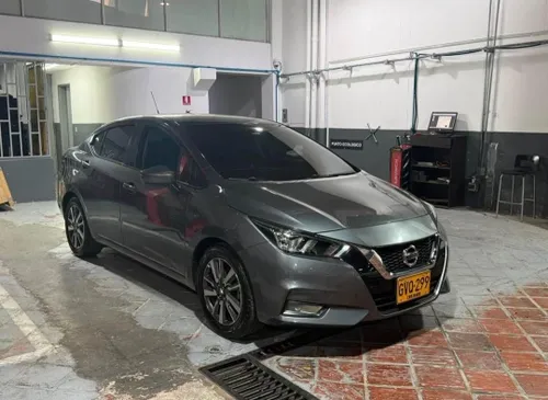 Nissan Versa Advance 2021