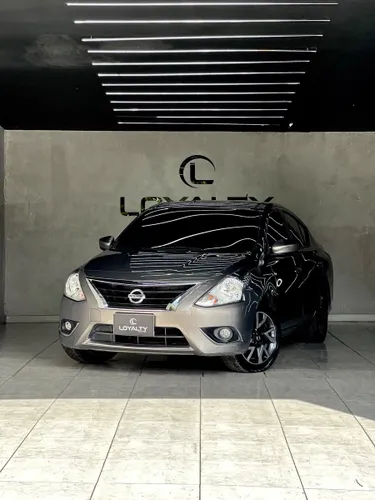 Nissan Versa Advance MT