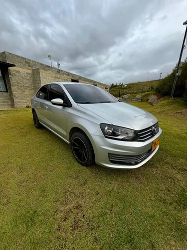 VOLKSWAGEN VENTO 2016