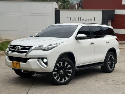 TOYOTA FORTUNER SRV 2.7 GASOLINA 4X2  2019