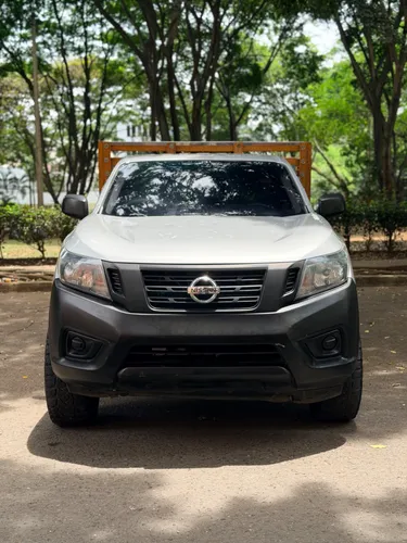 Nissan Frontier Estacas 2017