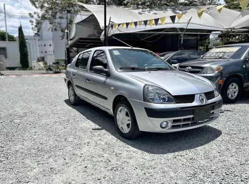 Renault Symbol 2005