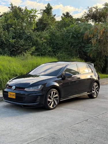 VOLKSWAGEN GOLF GTI MK7 PERFORMANCE 2015