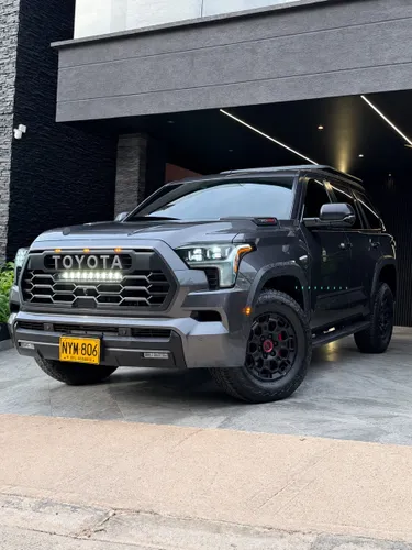 Toyota Sequioa TRD pro híbrida 2025