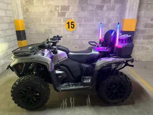 Can Am outlander Xteak 750