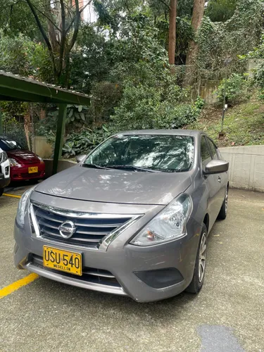 Nissan versa