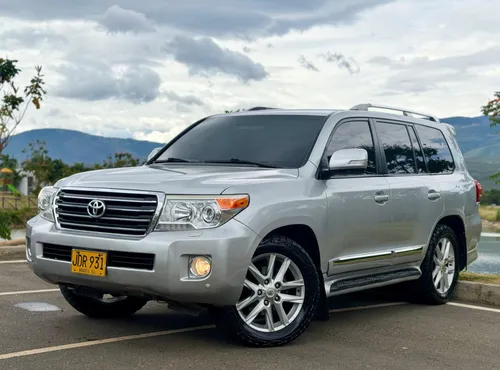 Toyota Sahara LC200 GXR Diesel 2015 Blindaje 2 Plus