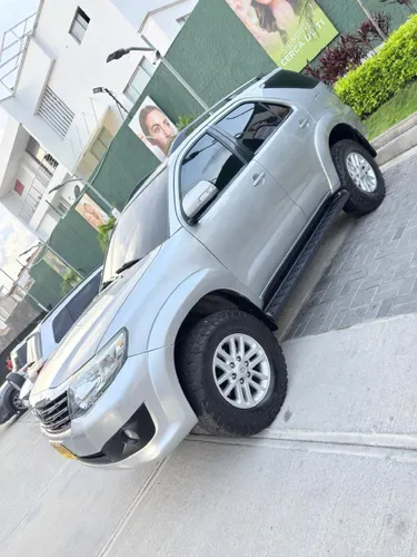Toyota Fortuner 2.7 blindada