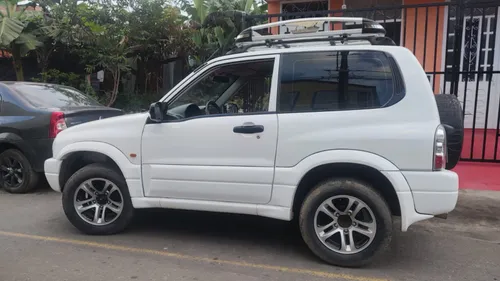 Suzuki Grand Vitara 4x4 ÚNICO DUEO