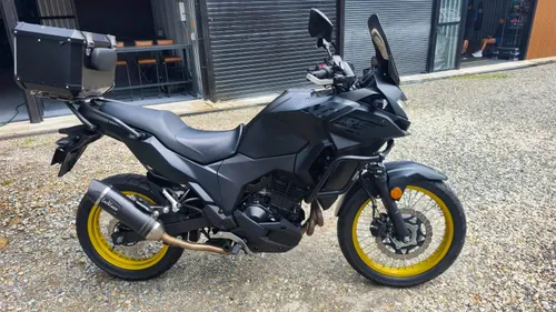 kawasaki Versys 300 2024