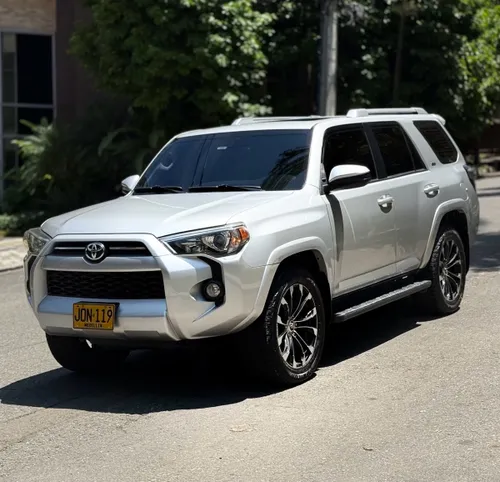 TOYOTA 4RUNNER SR5 B2 2020