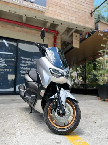Yamaha NMAX CONNECT V2