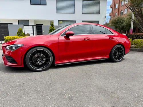 Mercedes Benz CLA 180