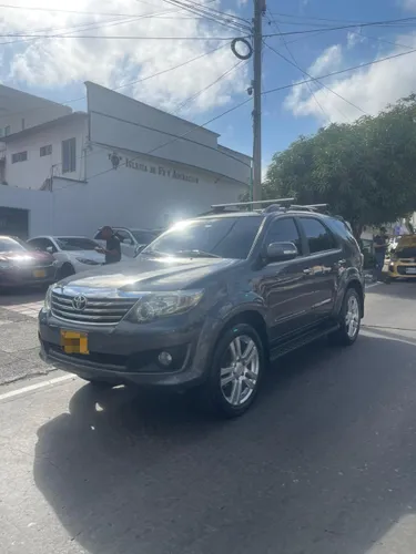 Toyota Fortuner 2013