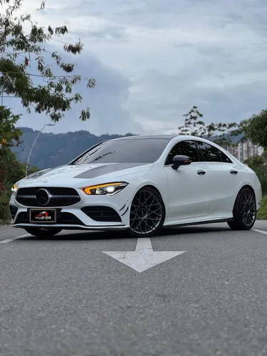 Mercedes Benz CLA 180 2022