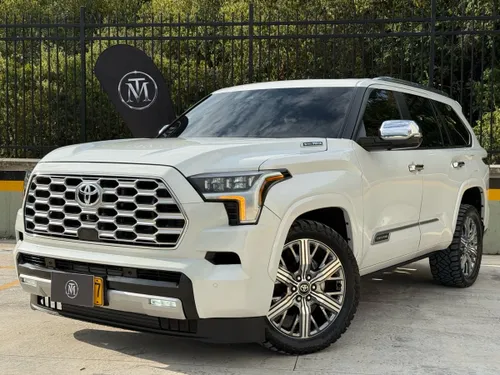 Toyota Sequoia edición Capstrone 2025