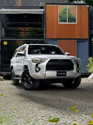 Toyota 4Runner SR5 B2 2014