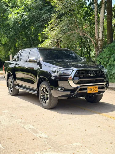 TOYOTA HILUX SRX 2.8 DIESEL 4X4 AUTOMÁTICA MODELO 2024