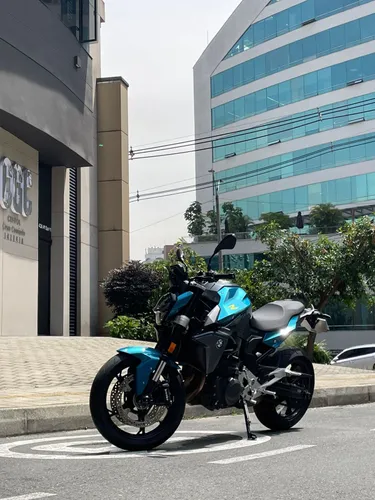 BMW F900 R Puré