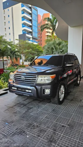 Toyota Land cruiser lc 200 Sahara Diesel