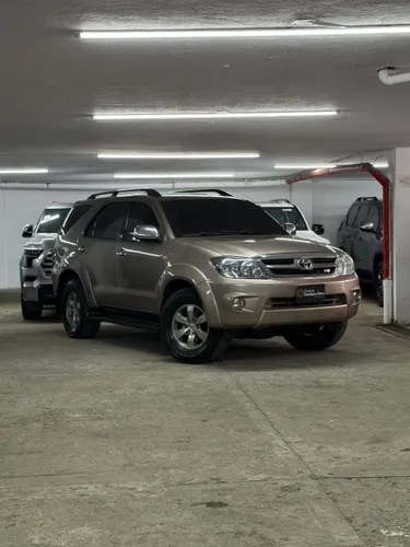 Toyota Fortuner 4.0 4X4 SR5 2008