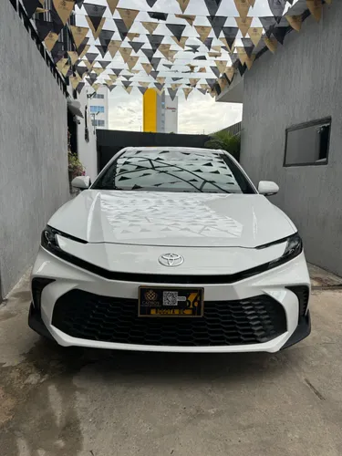 Toyota Camry 2025