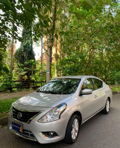 2015 Nissan versa advance mecanico 1600cc