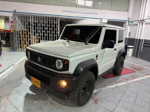 Suzuki Jimny 2025