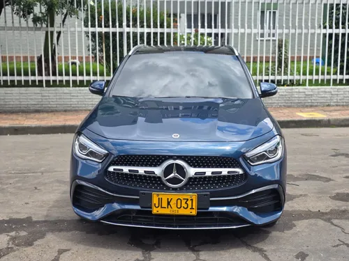 Vendo Mercedes Benz GLA 200