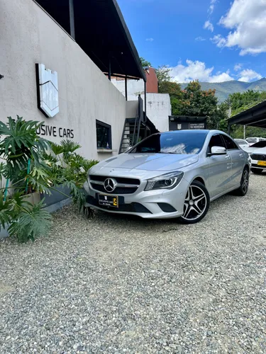 MERCEDES BENZ CLA 180