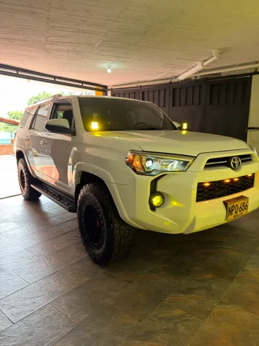 Toyota 4 Runner 2024 sr5