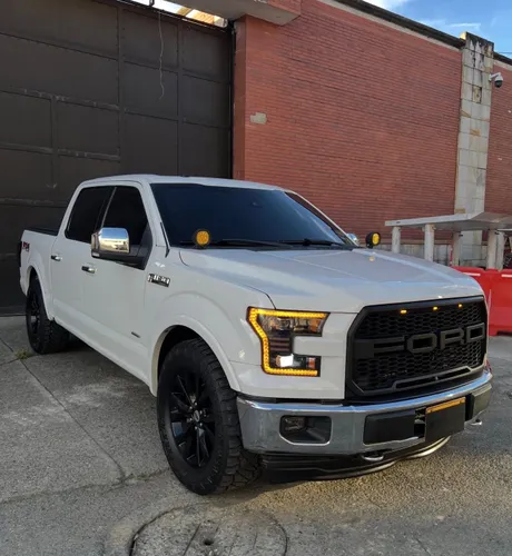 FORD F150 LARIAT 2017